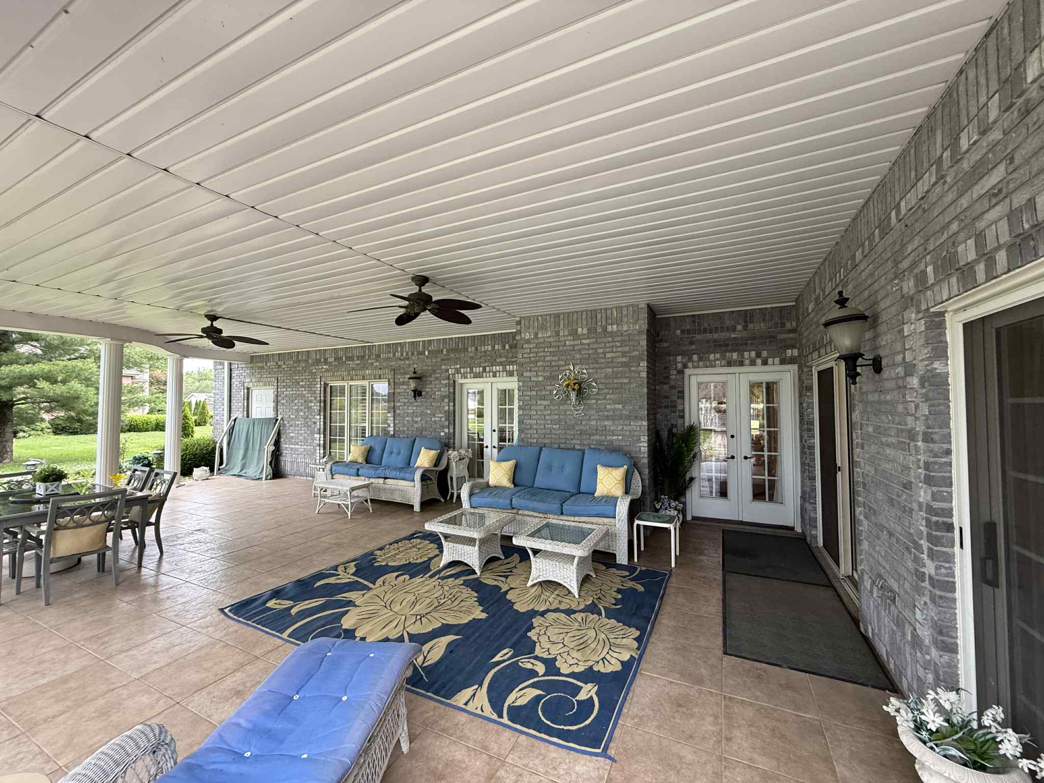 Marion, Illinois, 62959, United States, 4 Bedrooms Bedrooms, ,3 BathroomsBathrooms,Residential,For Sale,1848580