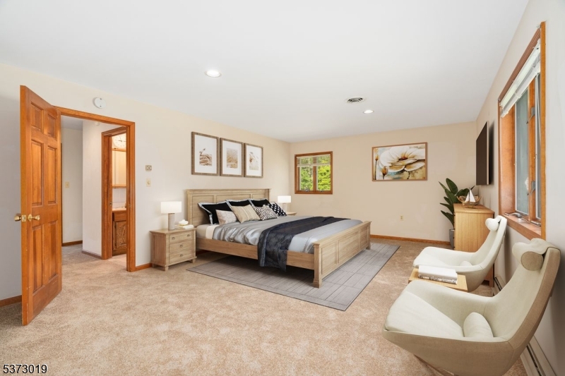 Blairstown Twp., New Jersey, 07832, United States, 3 Bedrooms Bedrooms, ,2 BathroomsBathrooms,Residential,For Sale,1898637