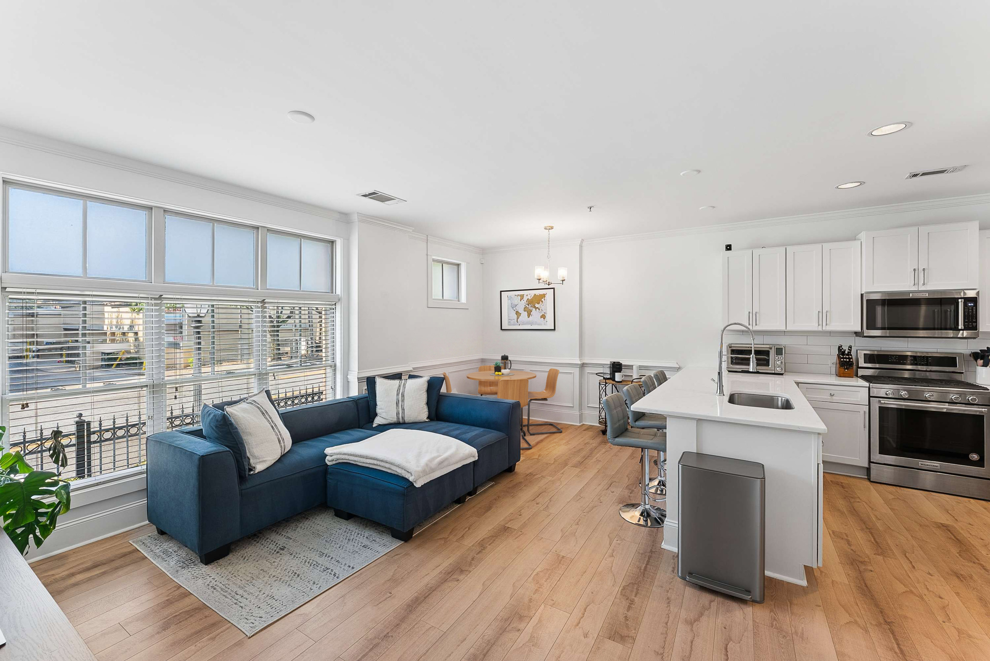  Exceptional Corner Residence in the Vibrant Heart of Midtown - 物件實景