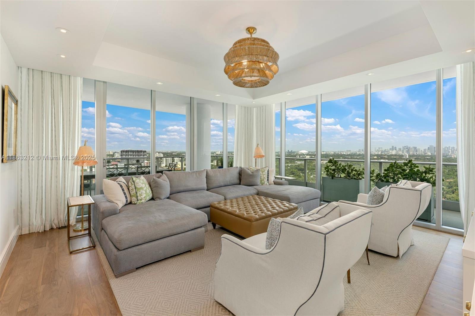 Miami, Florida, 33133, United States, 3 Bedrooms Bedrooms, ,4 BathroomsBathrooms,Residential,For Sale,1933299