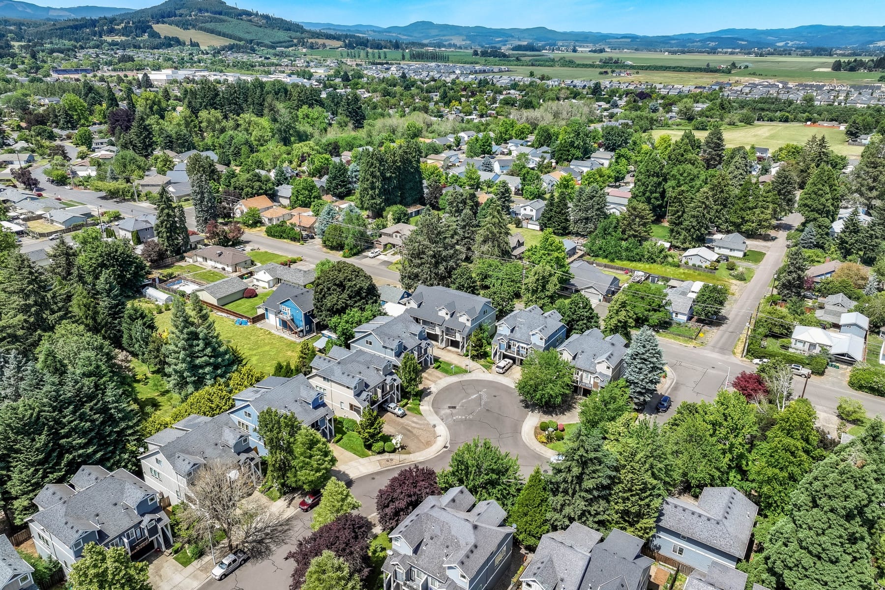 2106 CHARLIE CT Forest Grove, OR 97116 - 物件實景
