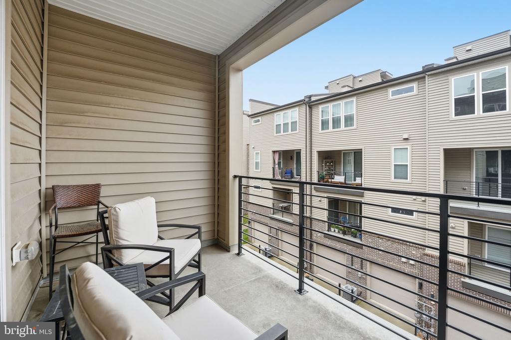 Chantilly, Virginia, 20151, United States, 3 Bedrooms Bedrooms, ,3 BathroomsBathrooms,Residential,For Sale,2048554