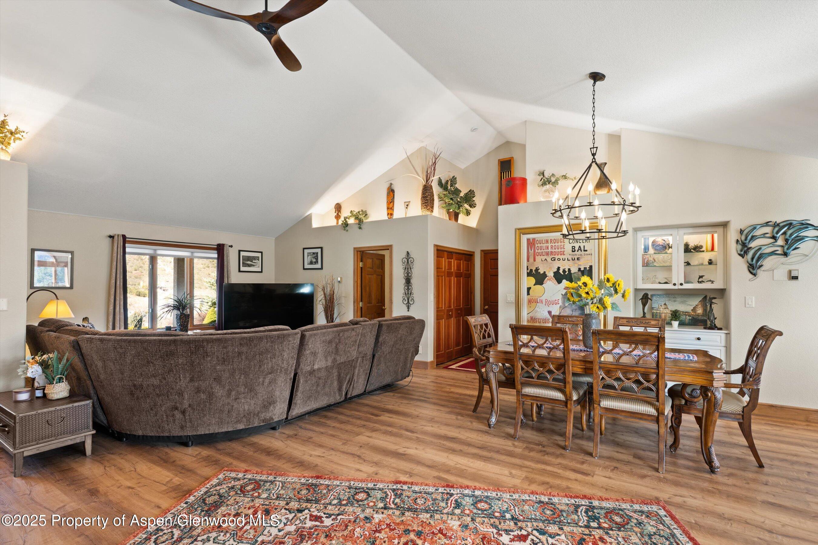 Glenwood Springs, Colorado, 81601, United States, 4 Bedrooms Bedrooms, ,5 BathroomsBathrooms,Residential,For Sale,1804908