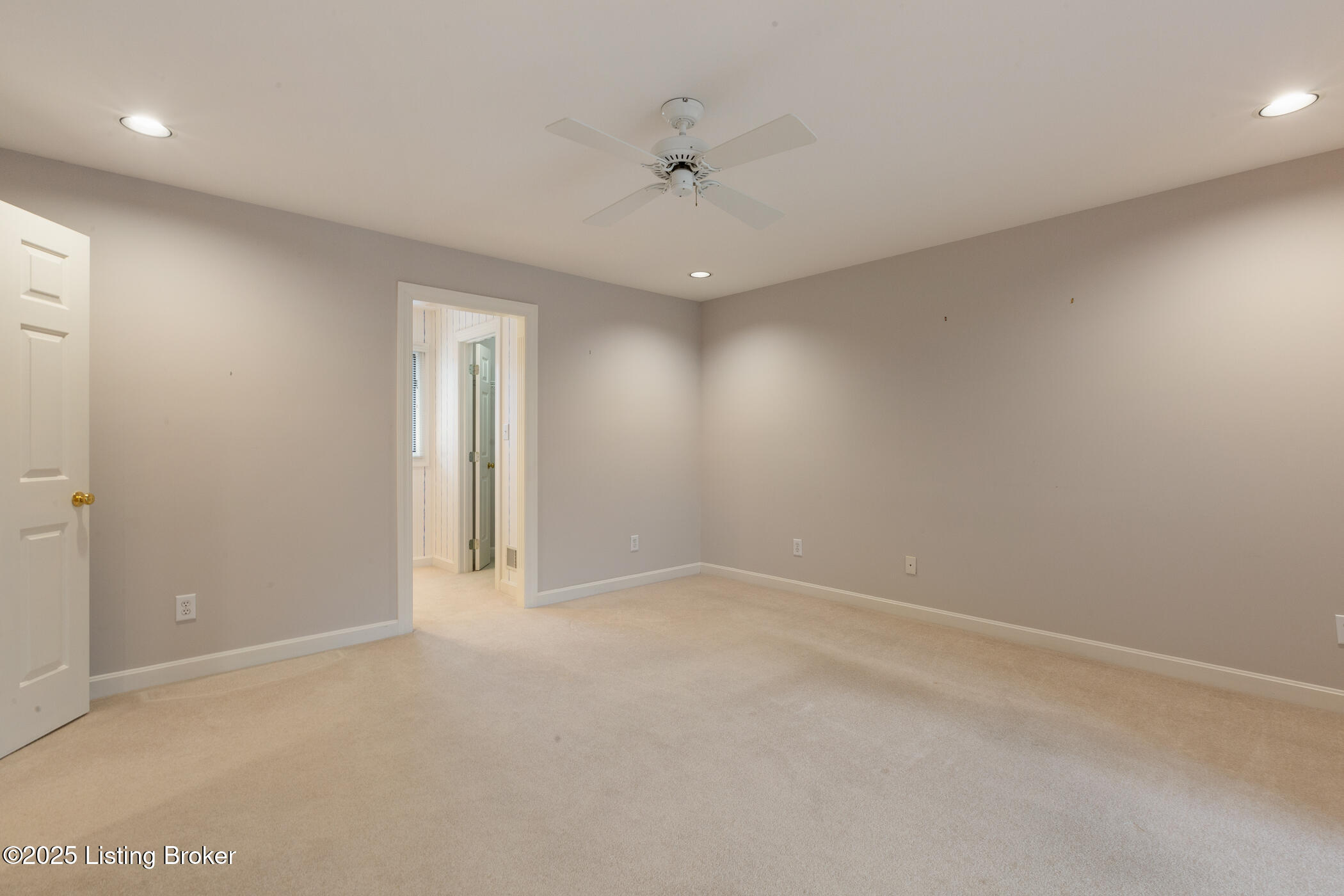 Prospect, Kentucky, 40059, United States, 3 Bedrooms Bedrooms, ,4 BathroomsBathrooms,Residential,For Sale,1754796