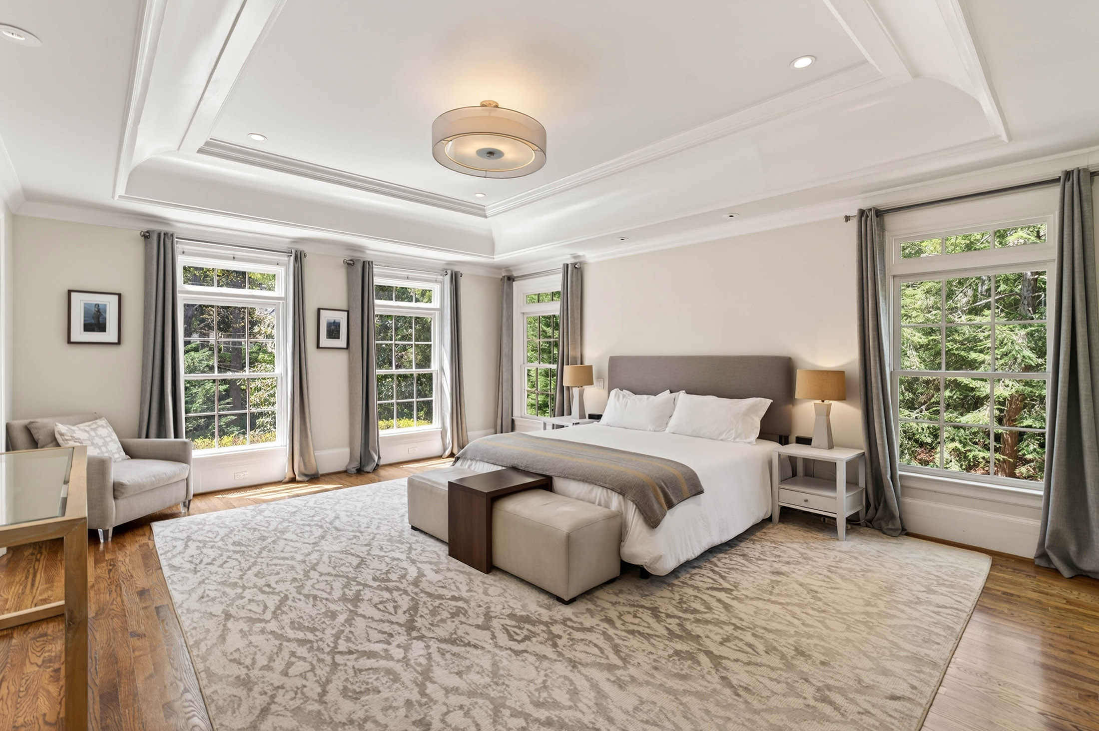  Stunning Estate with Pool Set on 1.3+/- Private Acres - 物件實景