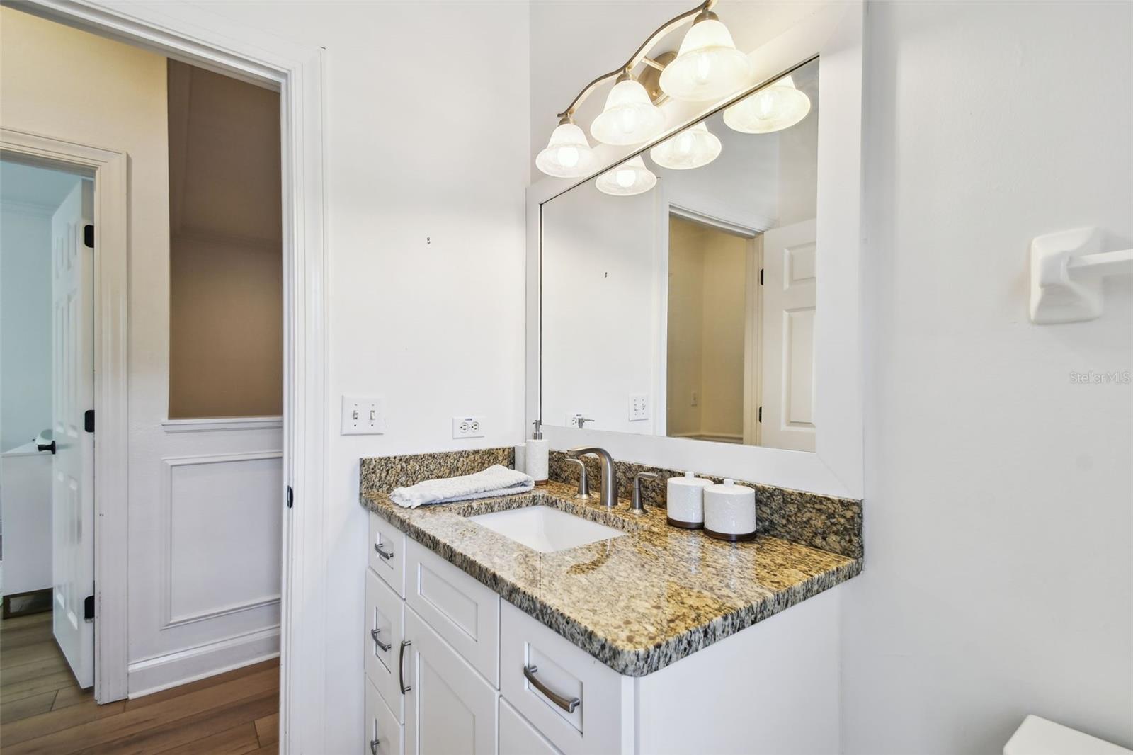 Tampa, Florida, 33602, United States, 4 Bedrooms Bedrooms, ,4 BathroomsBathrooms,Residential,For Sale,1976189