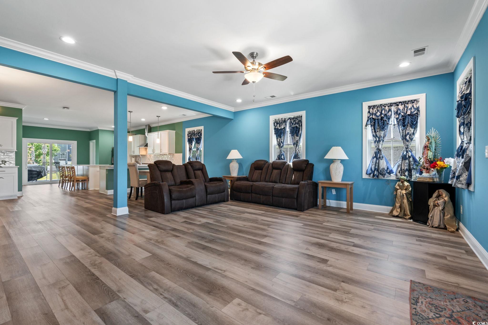 Myrtle Beach, South Carolina, 29579, United States, 5 Bedrooms Bedrooms, ,5 BathroomsBathrooms,Residential,For Sale,1979513