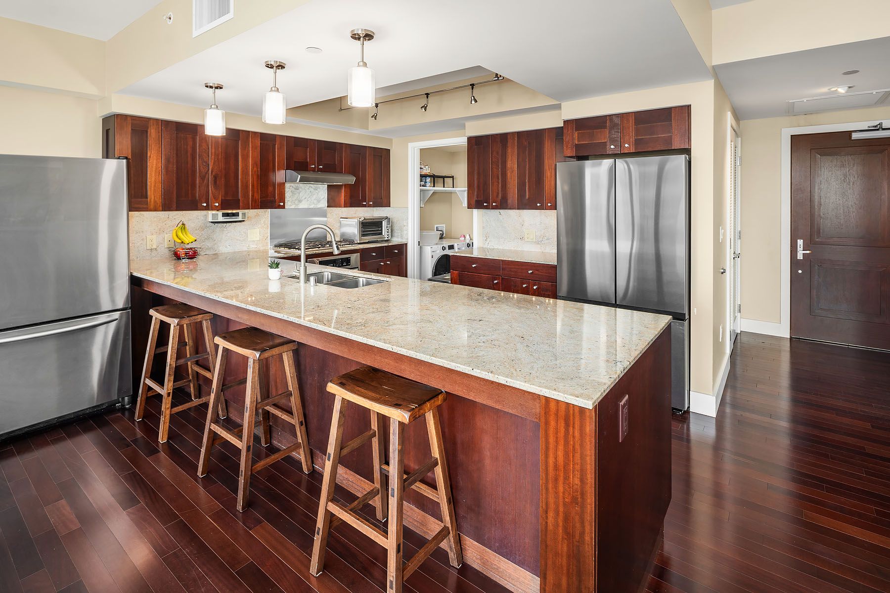  650 Bellevue Wy NE, Bellevue, WA 98004 - 物件實景