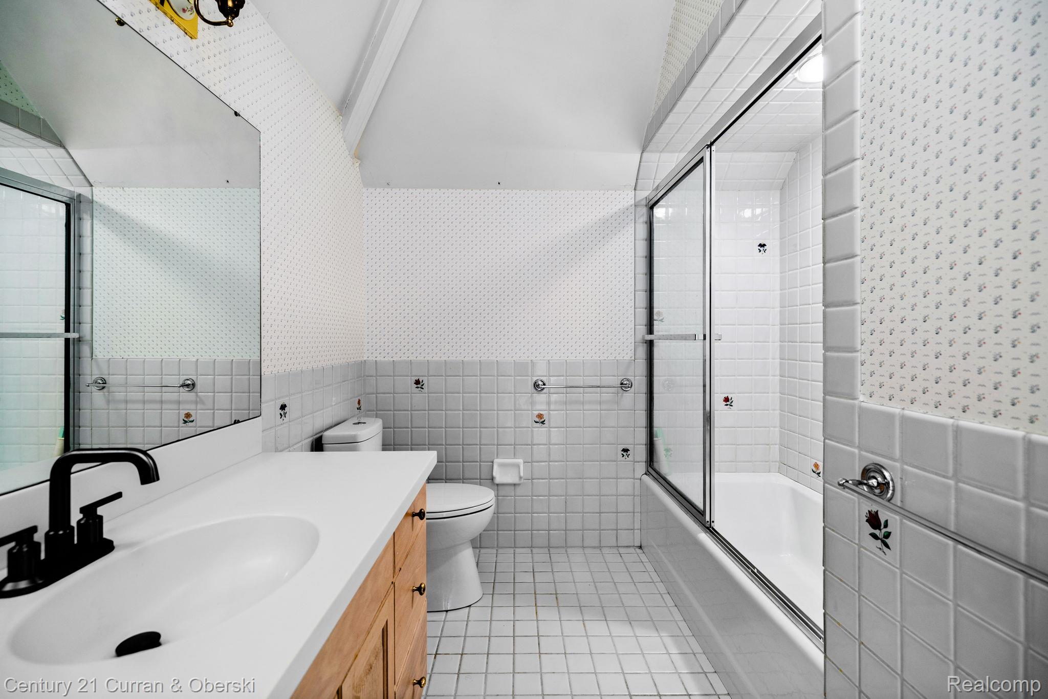 Mullett Township, Michigan, 49749, United States, 10 Bedrooms Bedrooms, ,14 BathroomsBathrooms,Residential,For Sale,1987359