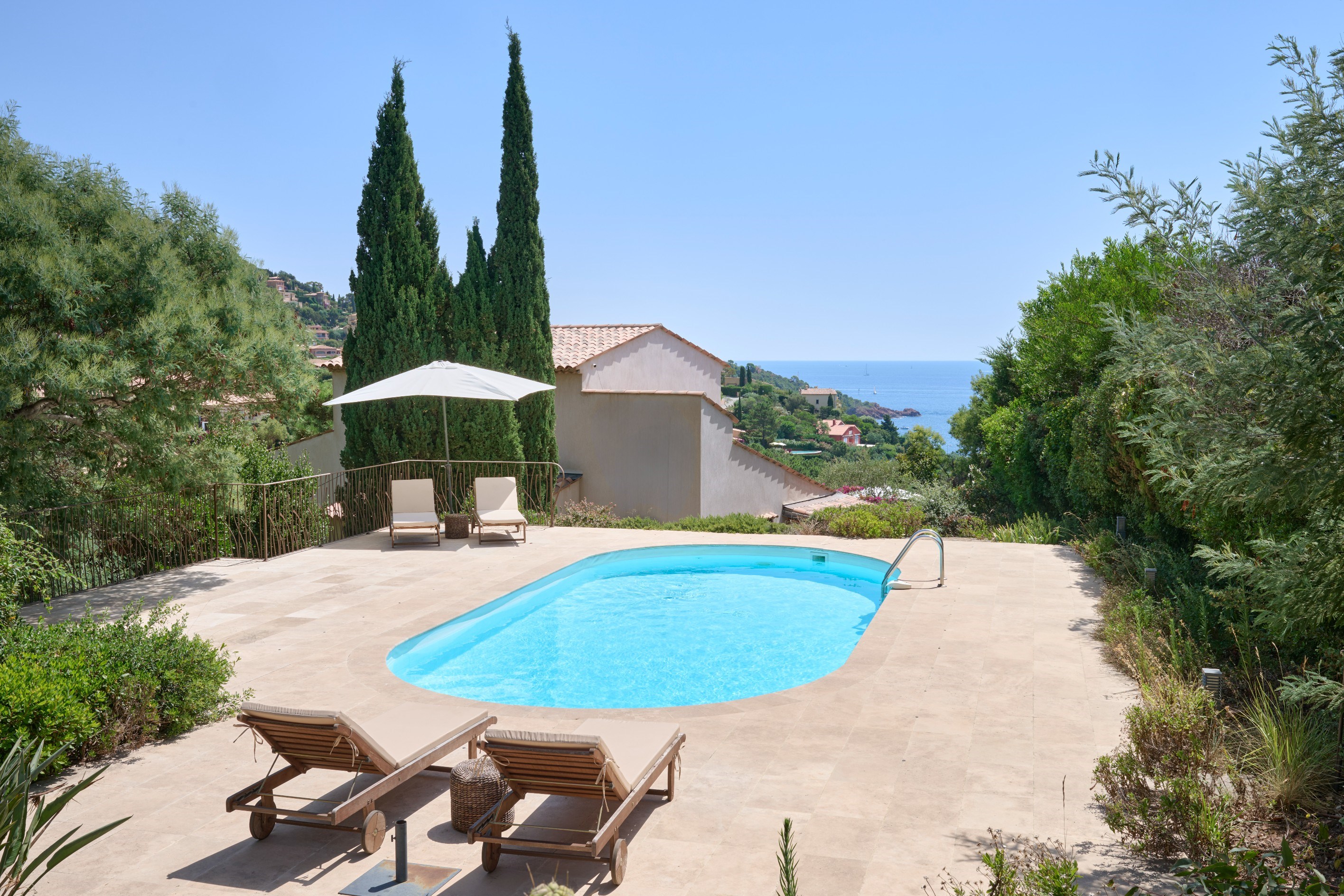  Charming Villa in Théoule-sur-Mer with Southwest Exposure and Panoramic Sea Vie… - 物件實景