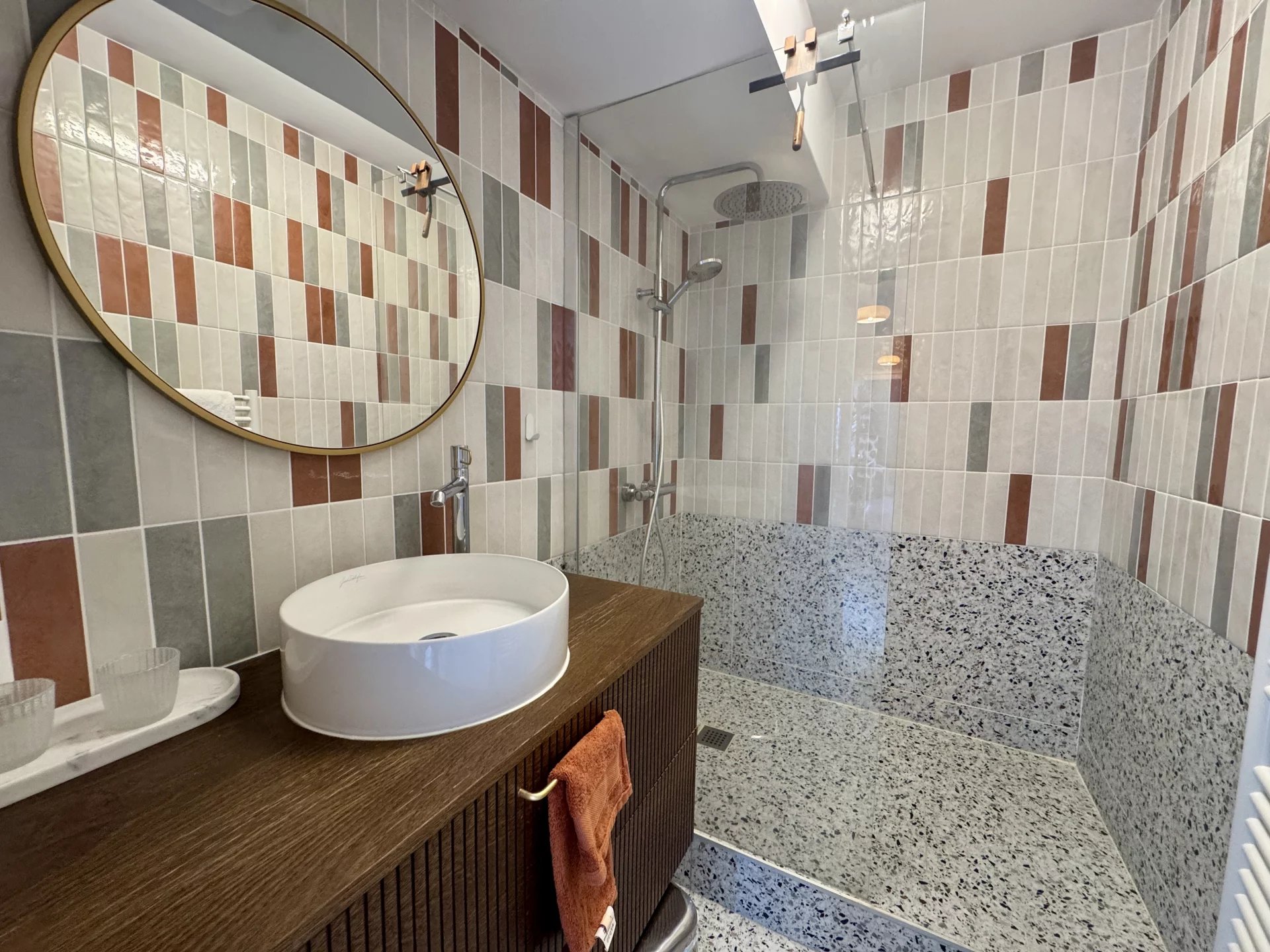 Arcachon, New Aquitaine, 33120, FR, 2 Bedrooms Bedrooms, ,2 BathroomsBathrooms,Residential,For Sale,1924890