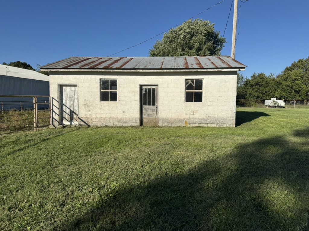 Pierce City, Missouri, 65723, United States, 2 Bedrooms Bedrooms, ,2 BathroomsBathrooms,Residential,For Sale,1987385