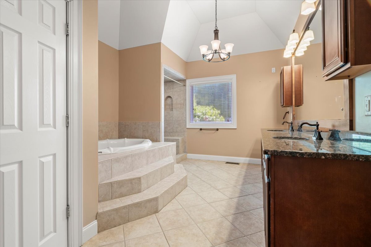 Hartsville, South Carolina, 29550, United States, 4 Bedrooms Bedrooms, ,4 BathroomsBathrooms,Residential,For Sale,1820221