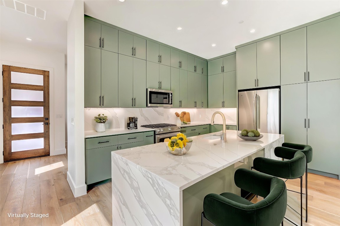 Austin, Texas, 78704, United States, 2 Bedrooms Bedrooms, ,3 BathroomsBathrooms,Residential,For Sale,1901226