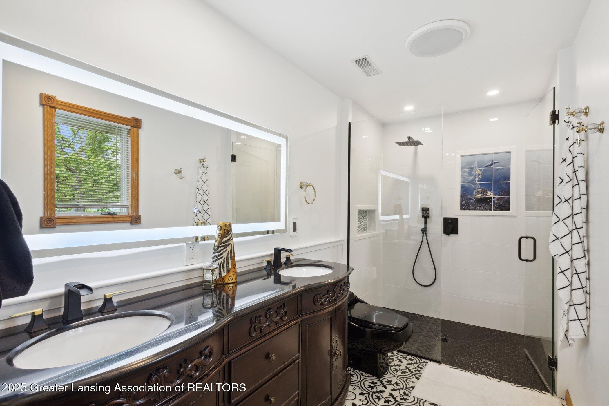 DeWitt, Michigan, 48820, United States, 4 Bedrooms Bedrooms, ,4 BathroomsBathrooms,Residential,For Sale,1911452