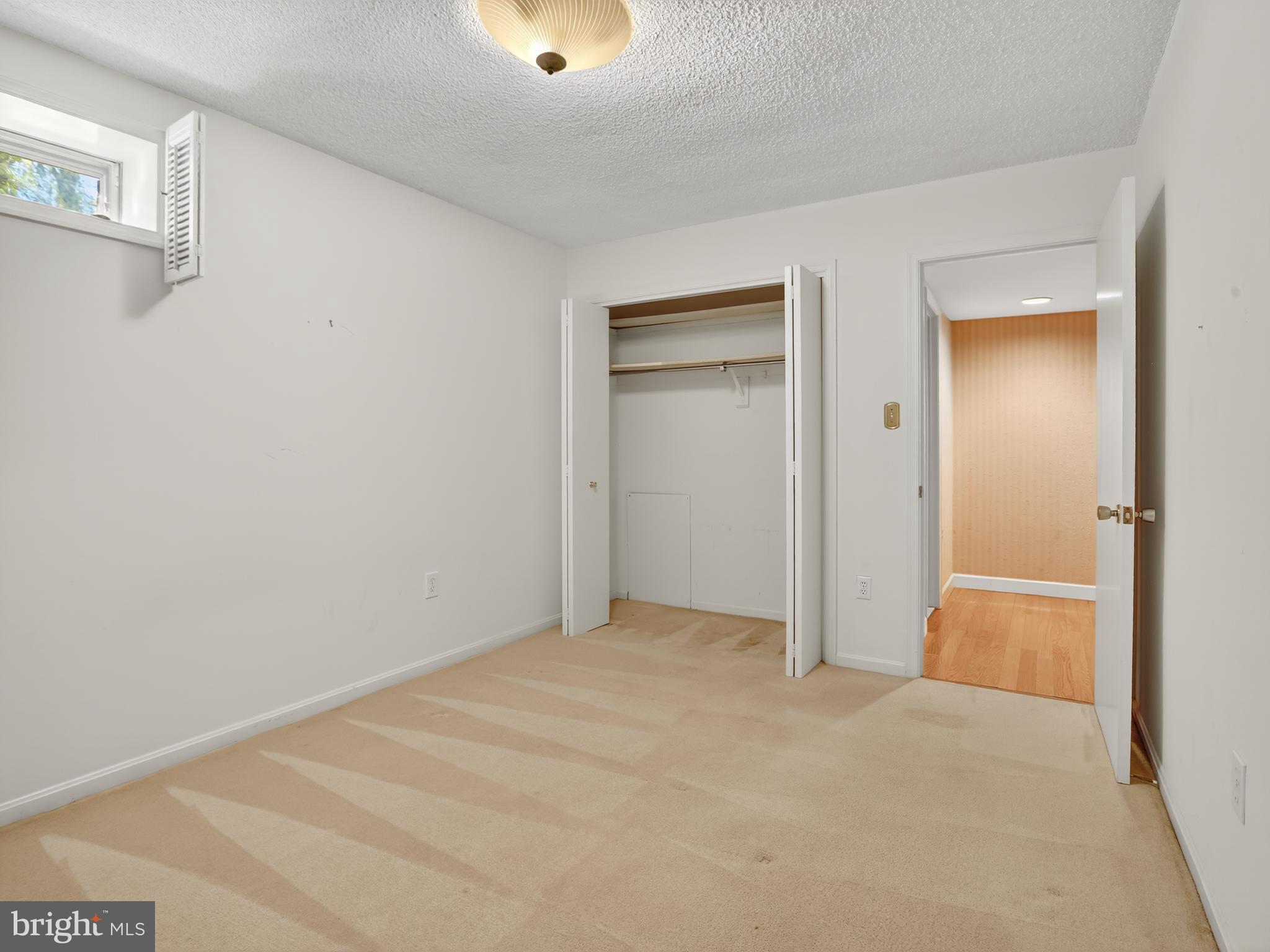 Mclean, Virginia, 22102, United States, 4 Bedrooms Bedrooms, ,4 BathroomsBathrooms,Residential,For Sale,1988751