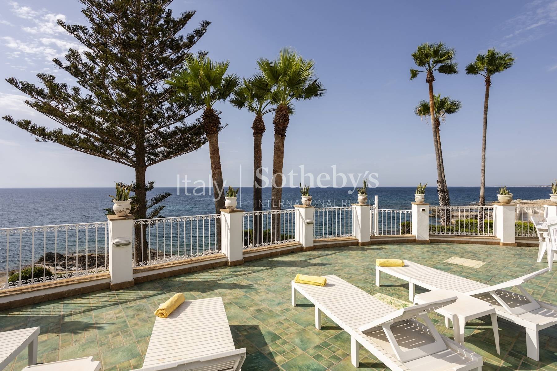  Exclusive villa with direct access to the sea of Fontane Bianche - 物件實景