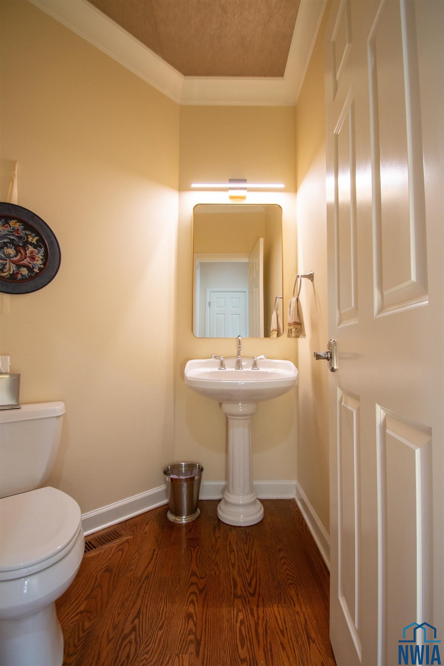 Jefferson, South Dakota, 57038, United States, 5 Bedrooms Bedrooms, ,5 BathroomsBathrooms,Residential,For Sale,2005436