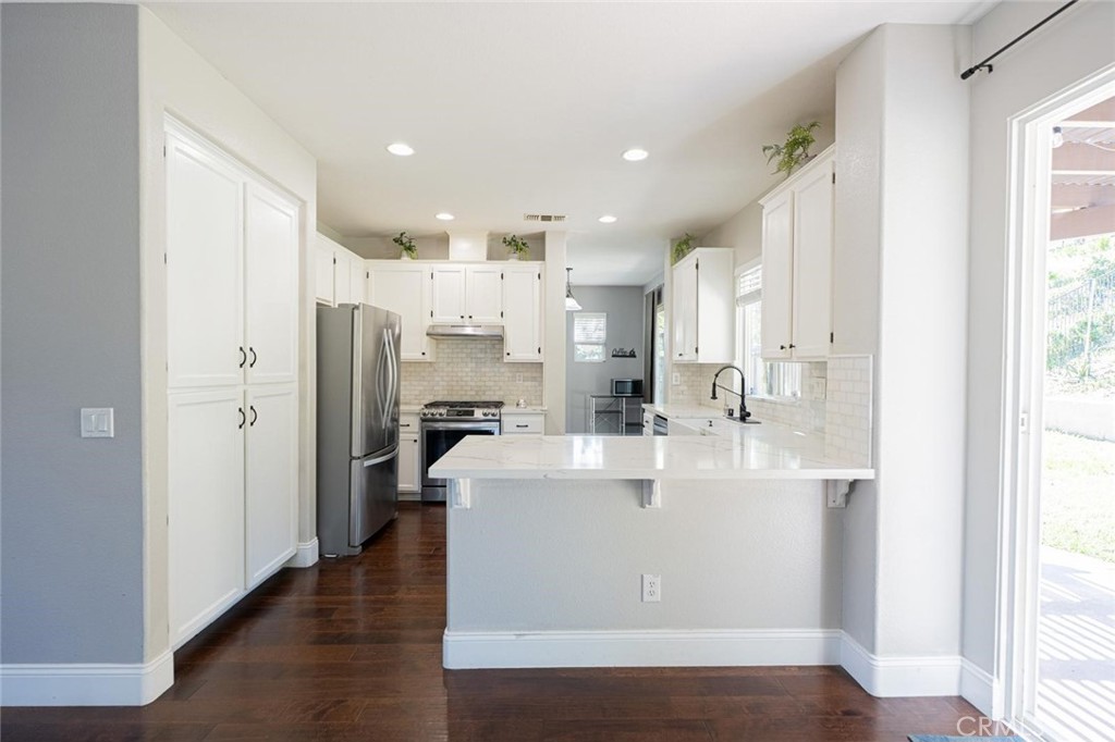 Temecula, California, 92591, United States, 4 Bedrooms Bedrooms, ,3 BathroomsBathrooms,Residential,For Sale,2022481