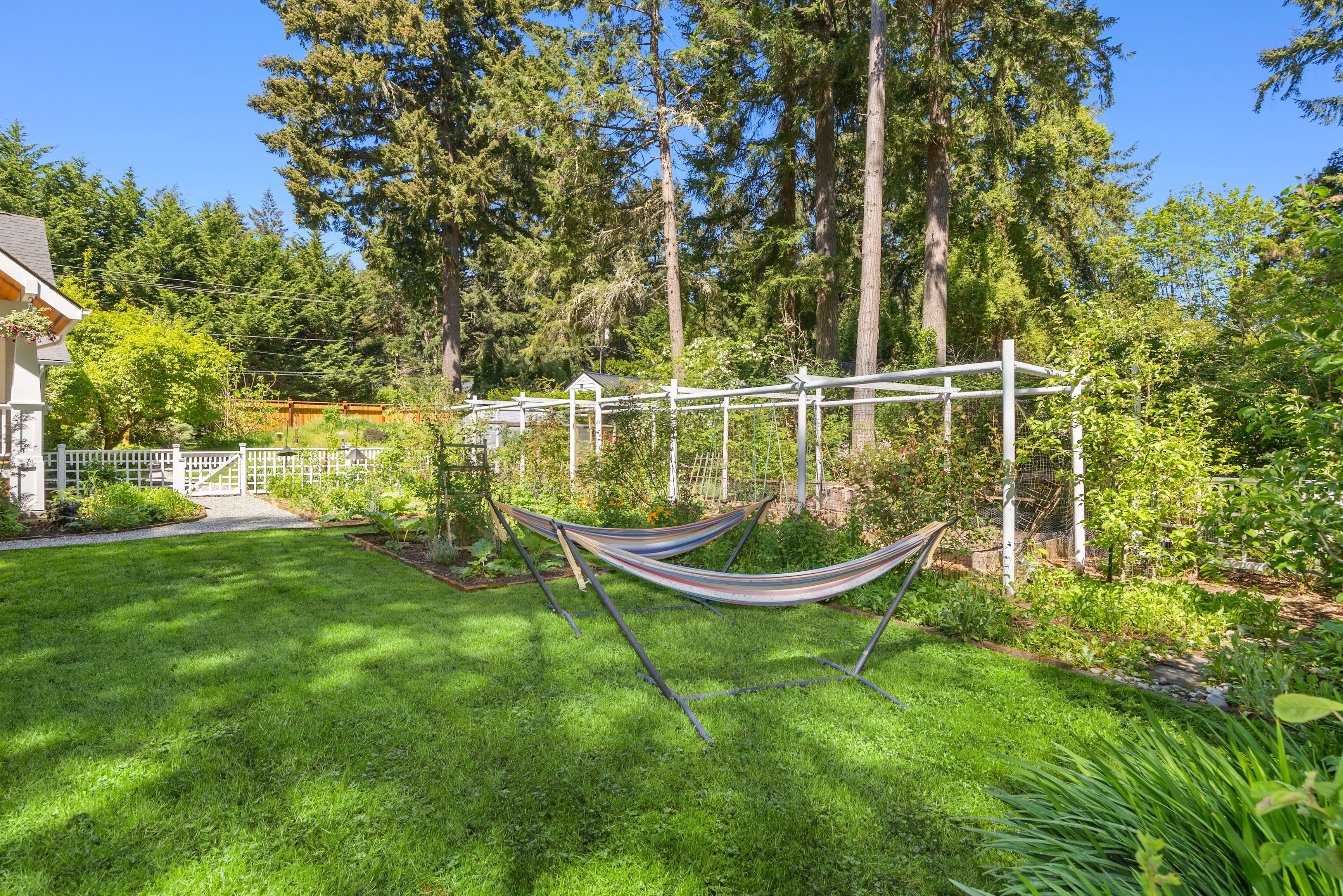  14268 N Madison Avenue NE, Bainbridge Island, WA 98110 - 物件實景