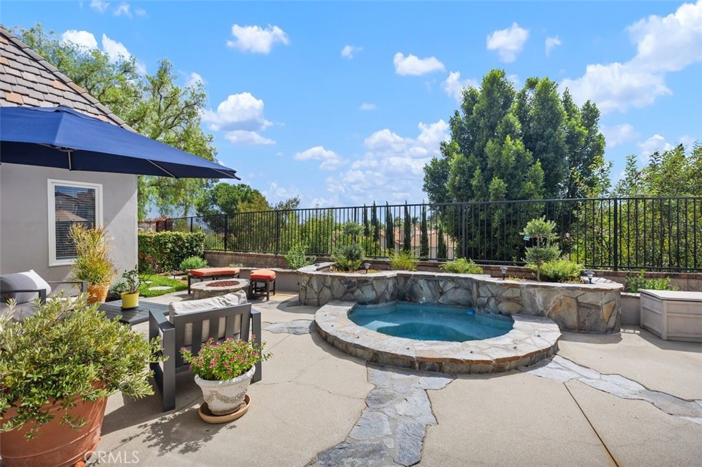 Mission Viejo, California, 92692, United States, 5 Bedrooms Bedrooms, ,5 BathroomsBathrooms,Residential,For Sale,1949715