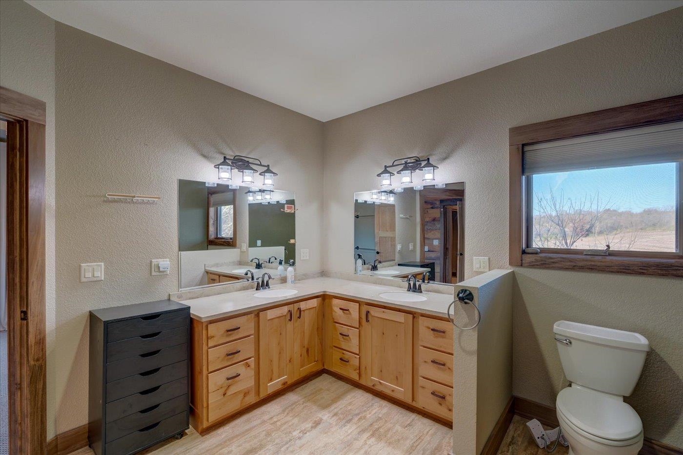 Sauk City, Wisconsin, 53583, United States, 5 Bedrooms Bedrooms, ,4 BathroomsBathrooms,Residential,For Sale,1992585