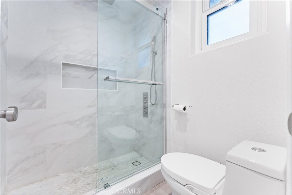 Laguna Hills, California, 92653, United States, 4 Bedrooms Bedrooms, ,3 BathroomsBathrooms,Residential,For Sale,1987832