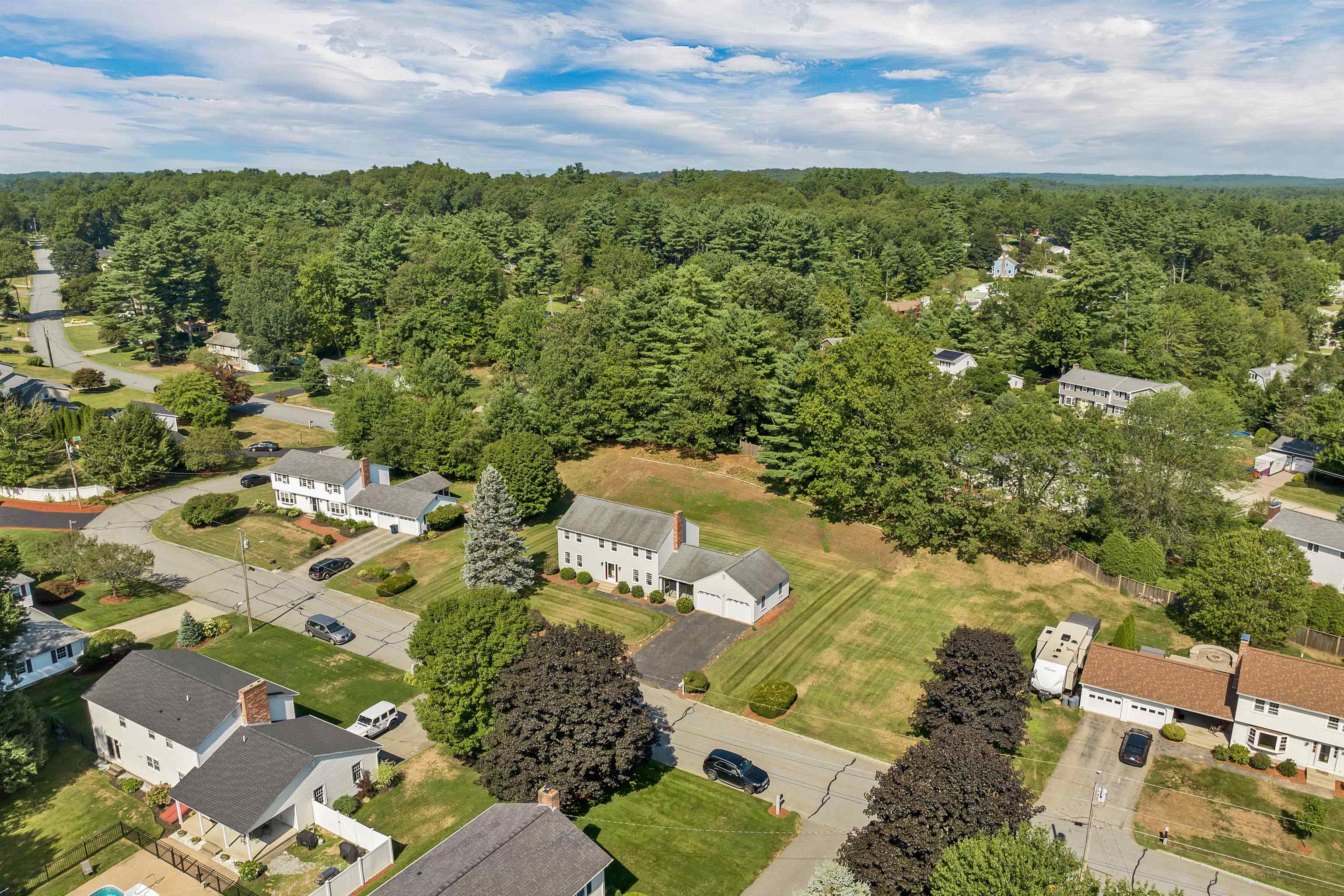 Nashua, New Hampshire, 03064, United States, 4 Bedrooms Bedrooms, ,3 BathroomsBathrooms,Residential,For Sale,1925395