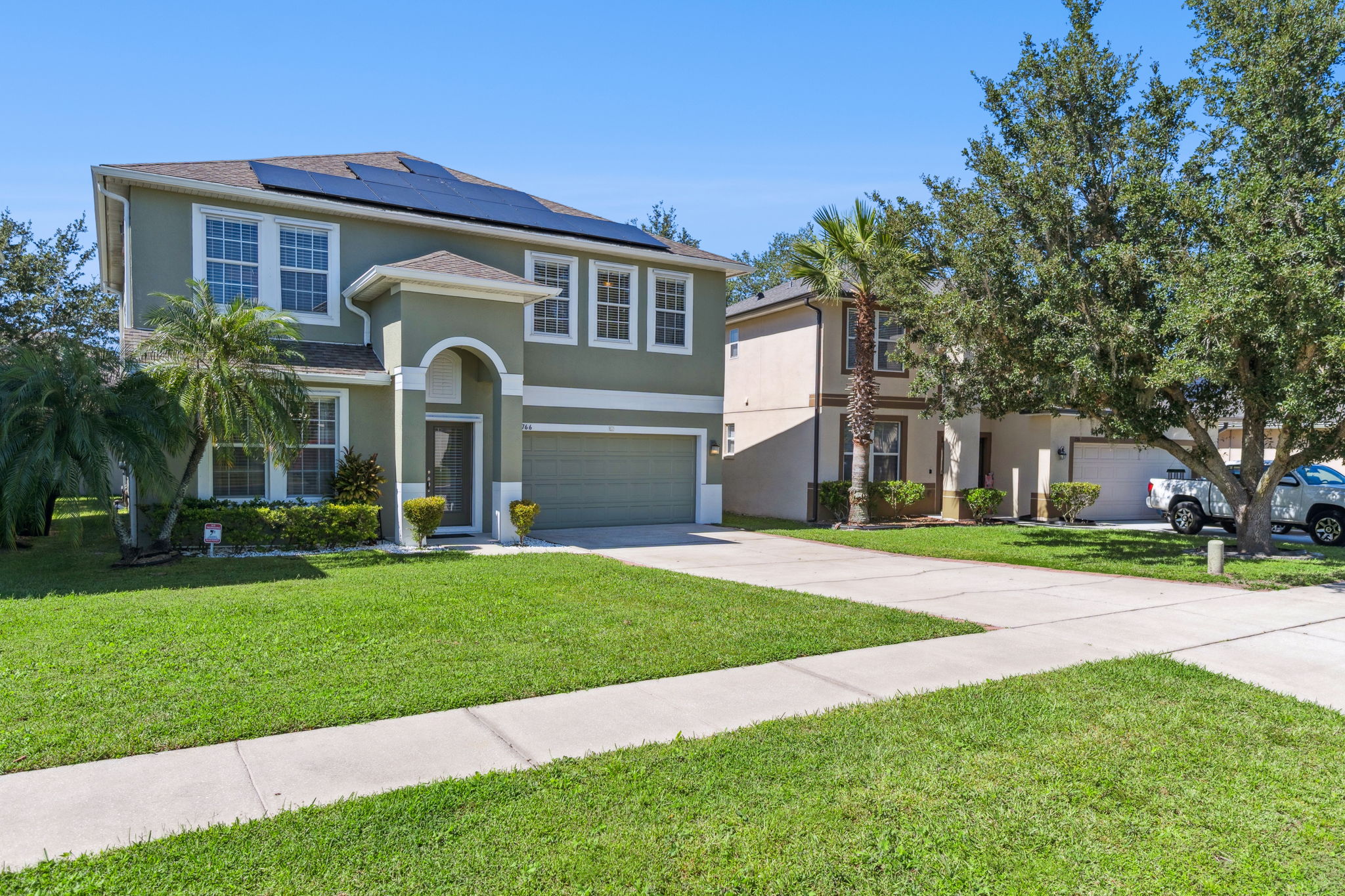 Orlando, Florida, 32825, United States, 5 Bedrooms Bedrooms, ,4 BathroomsBathrooms,Residential,For Sale,1980757