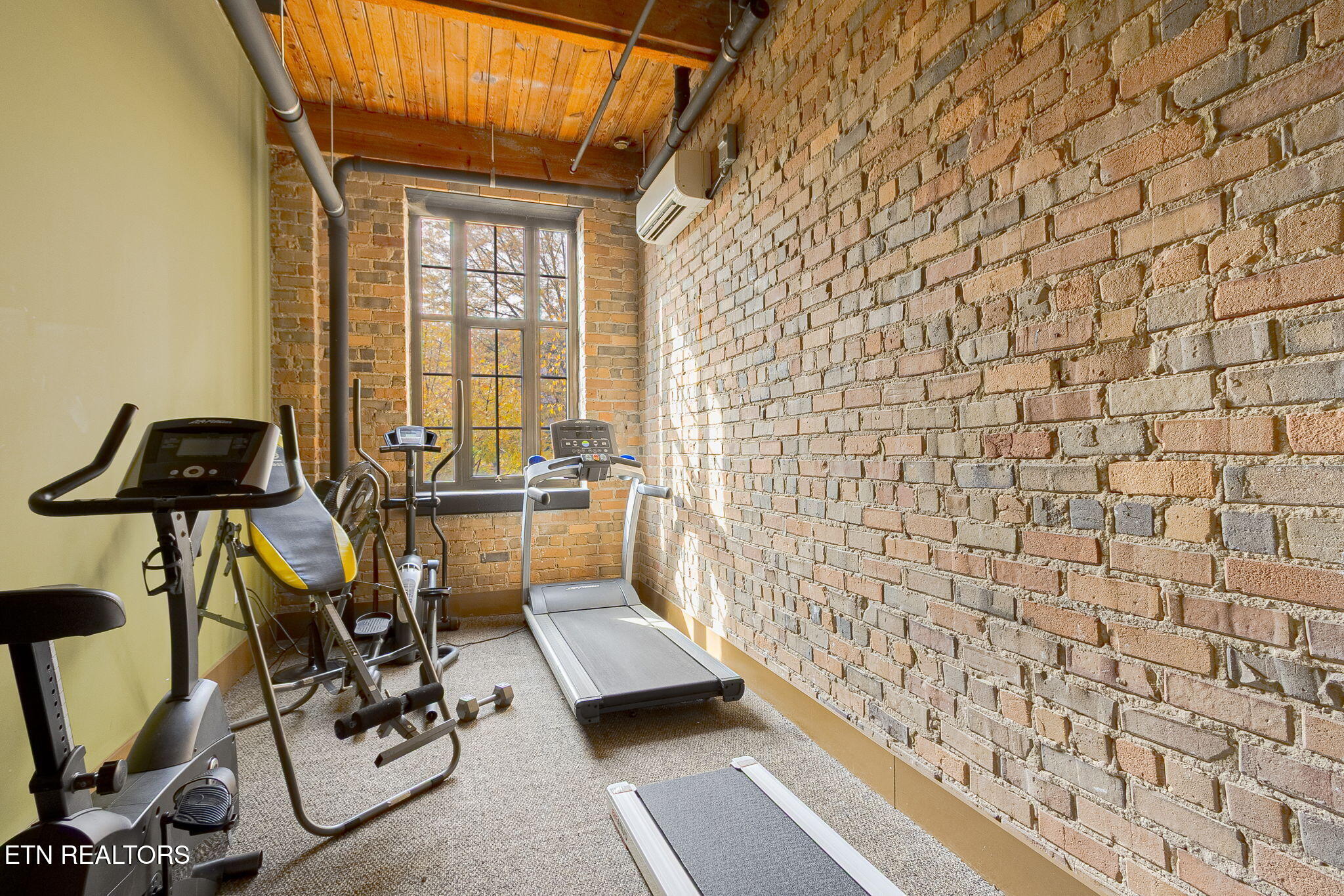 Knoxville, Tennessee, 37916, United States, 1 Bedroom Bedrooms, ,1 BathroomBathrooms,Residential,For Sale,1995398