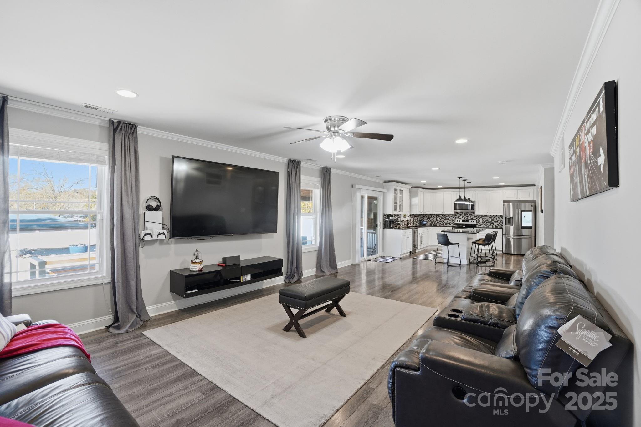 Kannapolis, North Carolina, 28081, United States, 4 Bedrooms Bedrooms, ,3 BathroomsBathrooms,Residential,For Sale,1996978