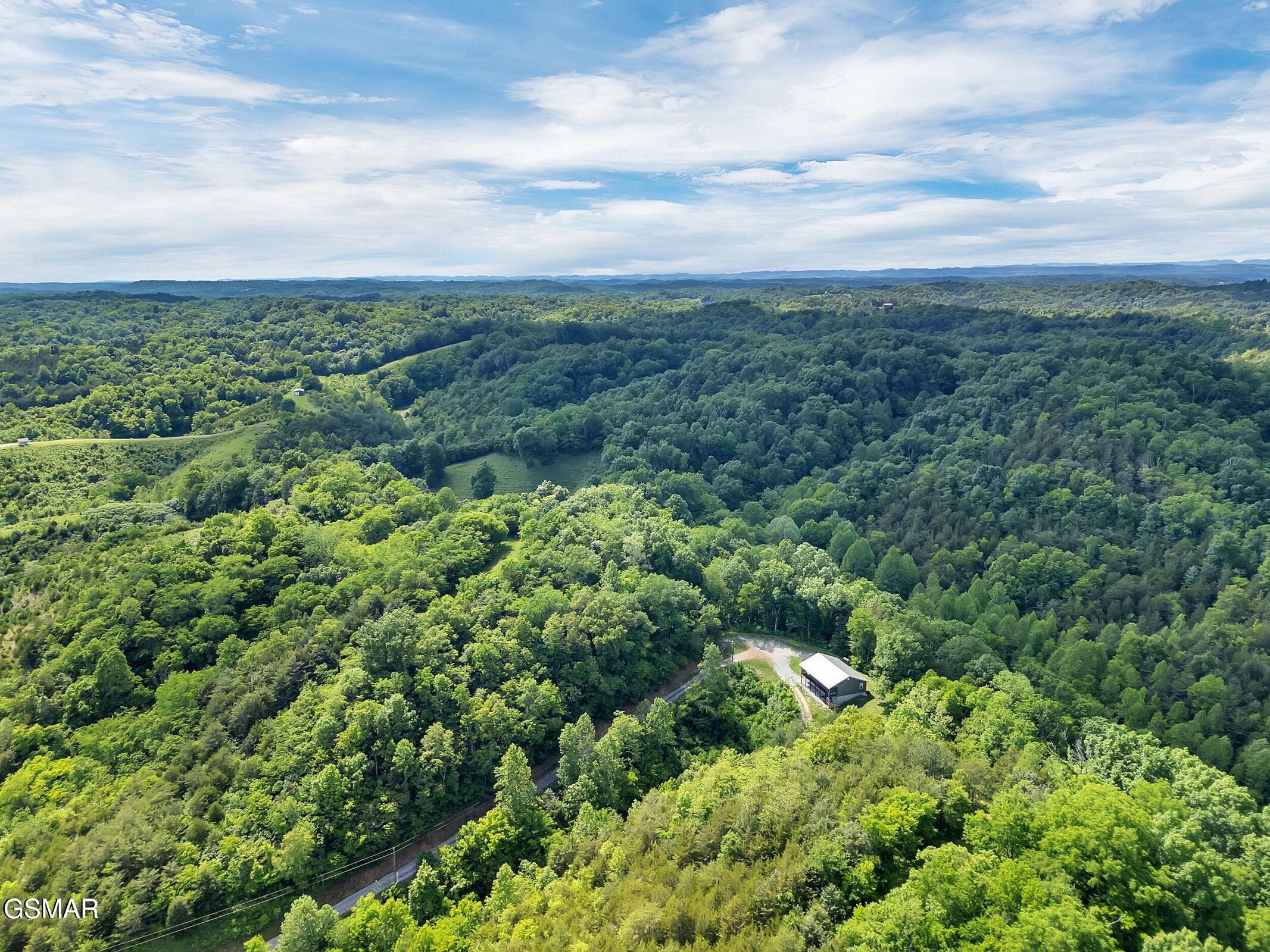 Bybee, Tennessee, 37713, United States, 4 Bedrooms Bedrooms, ,2 BathroomsBathrooms,Residential,For Sale,1980486