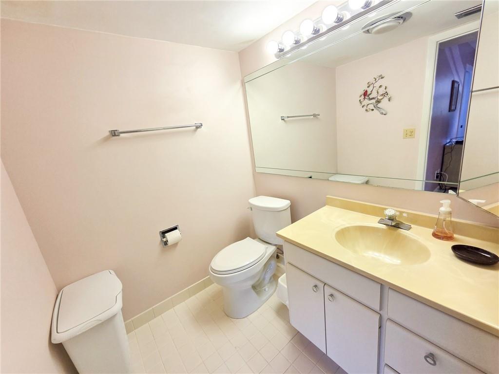 Vero Beach, Florida, 32963, United States, 2 Bedrooms Bedrooms, ,2 BathroomsBathrooms,Residential,For Sale,1977499