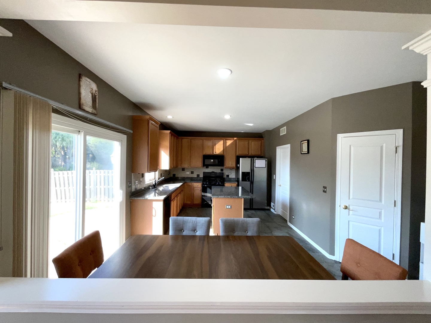 Bolingbrook, Illinois, 60490, United States, 4 Bedrooms Bedrooms, ,3 BathroomsBathrooms,Residential,For Sale,1958387