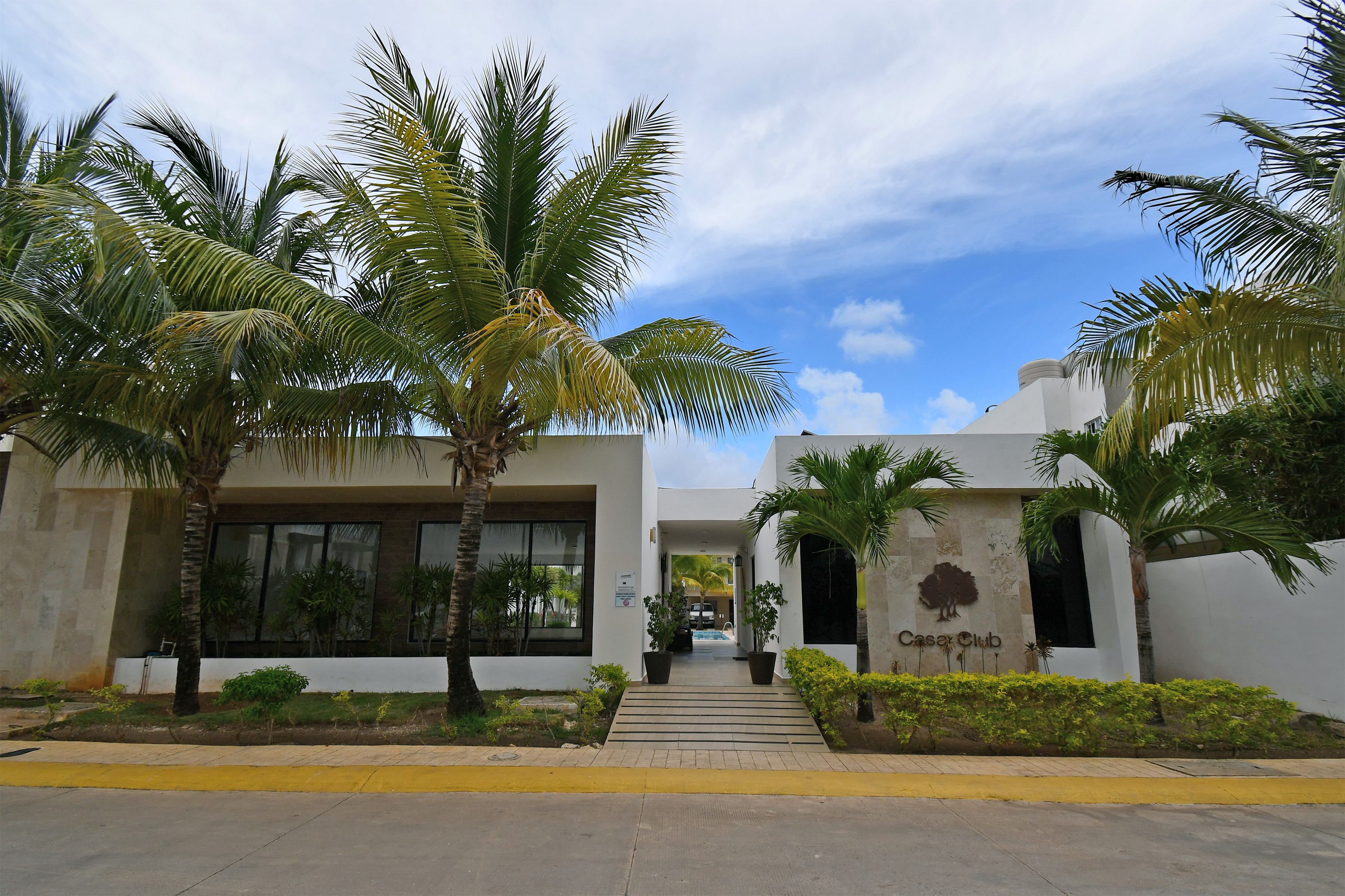  Modern Three-Bedroom Home in Selvanova Coto 3B - 物件實景