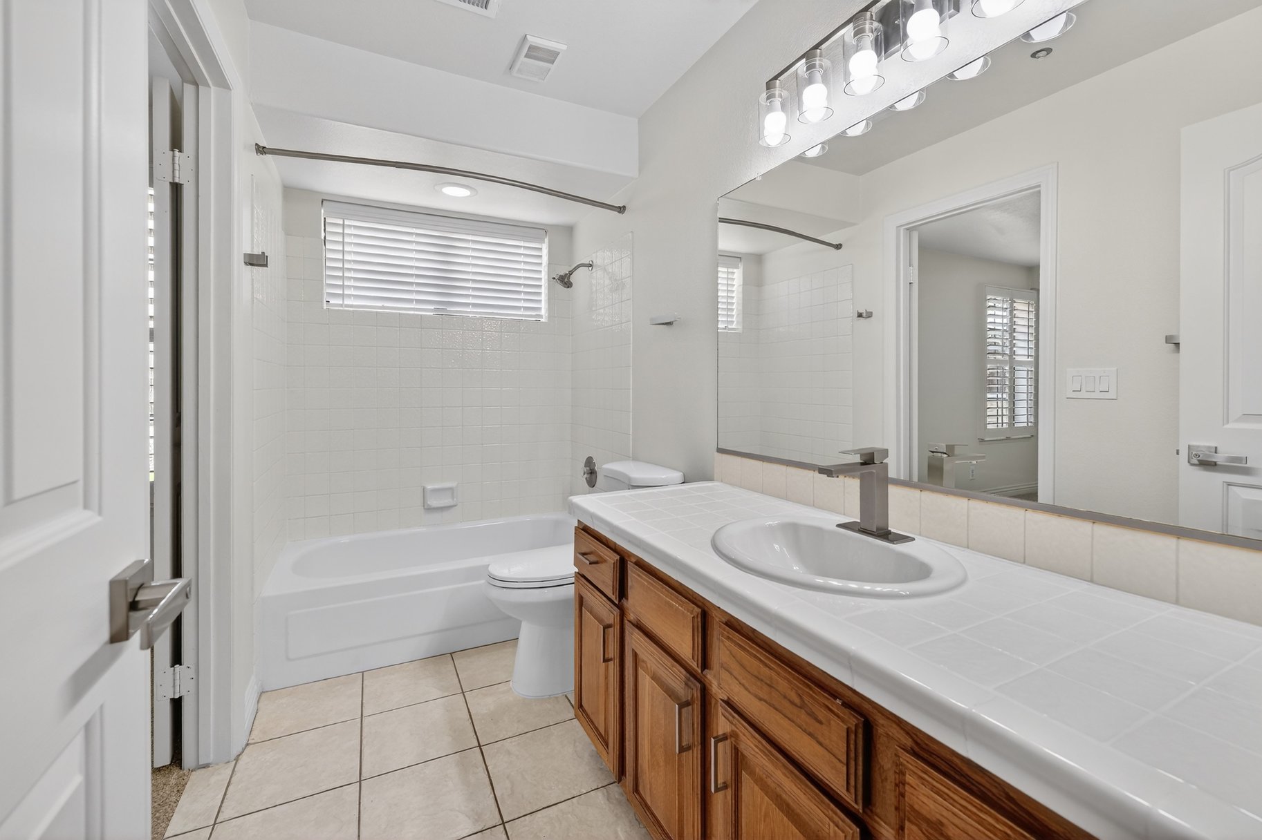  New to Market - 物件實景