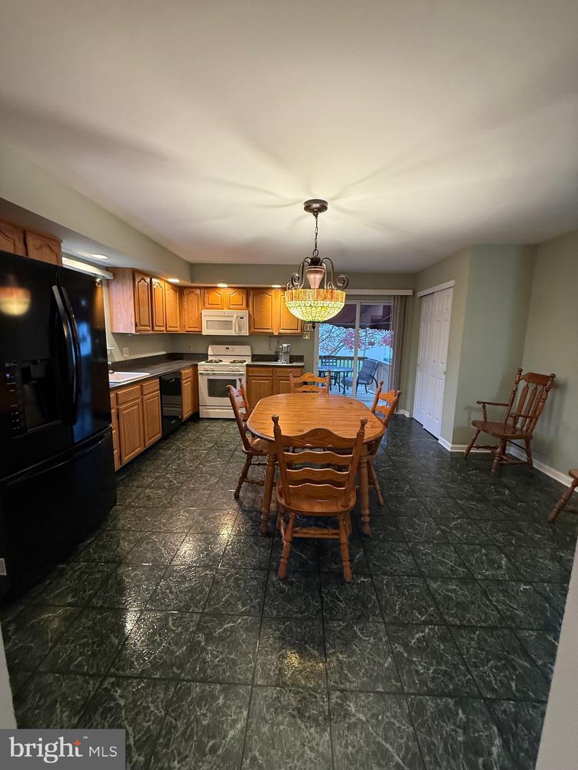 Upper Chichester, Pennsylvania, 19061, United States, 3 Bedrooms Bedrooms, ,4 BathroomsBathrooms,Residential,For Sale,1997797