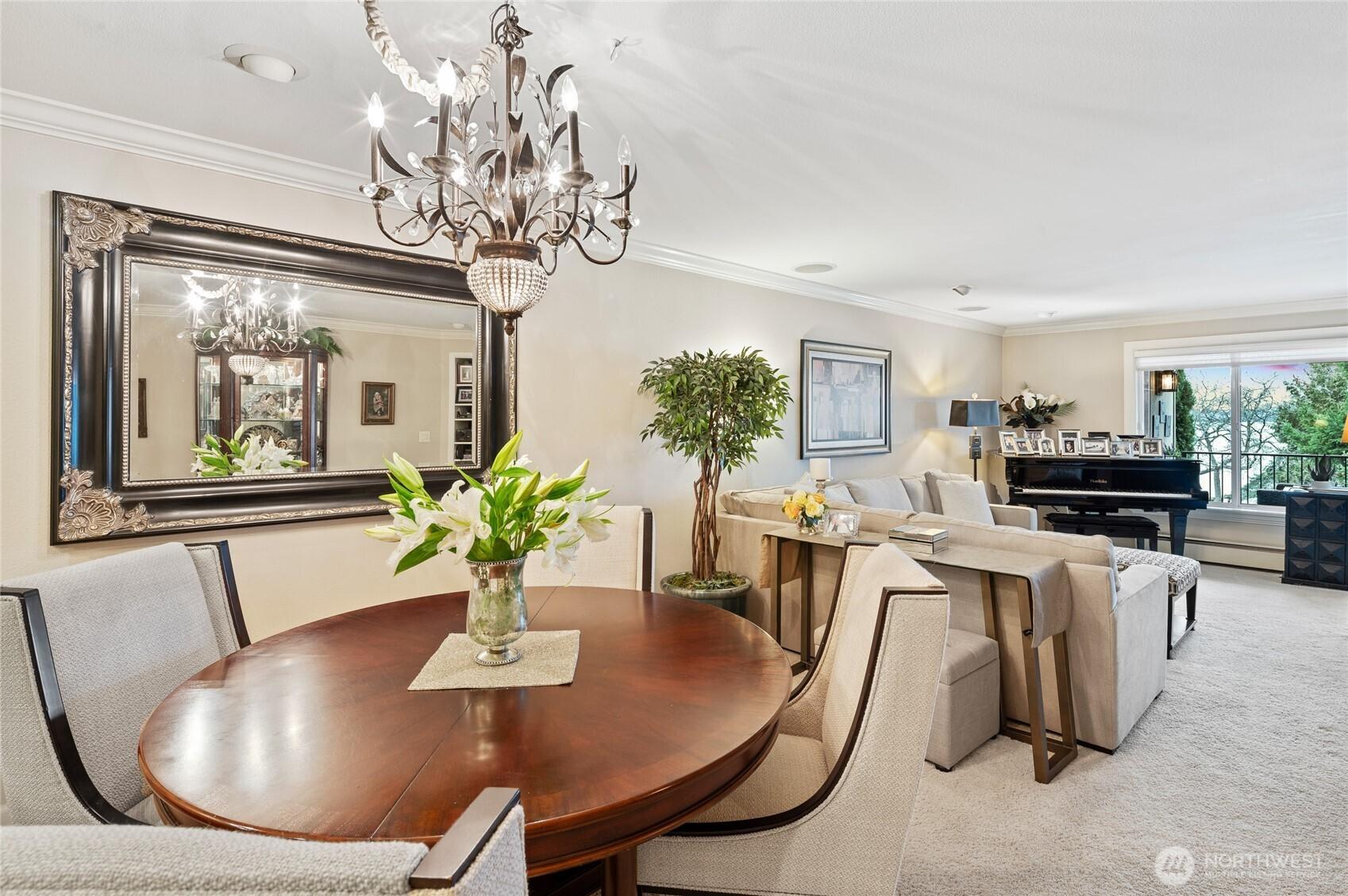 KIRKLAND, Washington, 98033, United States, 2 Bedrooms Bedrooms, ,2 BathroomsBathrooms,Residential,For Sale,1827851