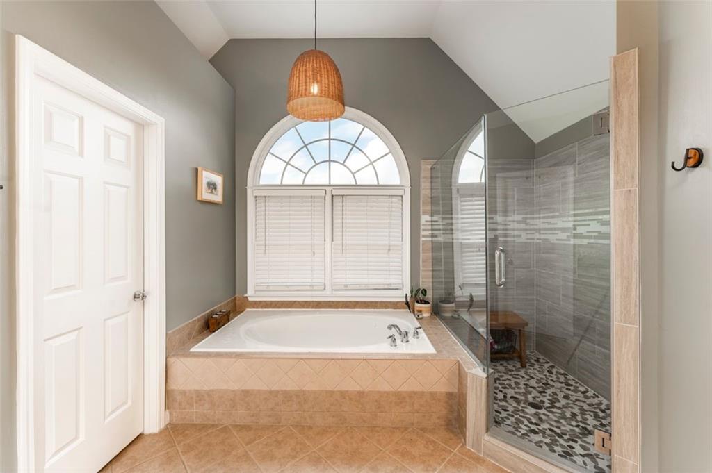 Marietta, Georgia, 30064, United States, 5 Bedrooms Bedrooms, ,5 BathroomsBathrooms,Residential,For Sale,2003371