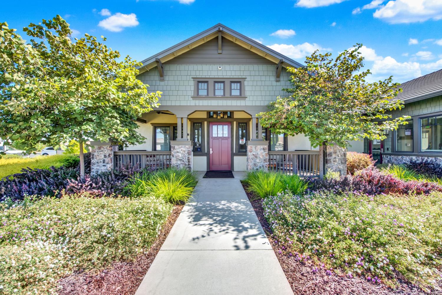 Sacramento, California, 95829, United States, 3 Bedrooms Bedrooms, ,2 BathroomsBathrooms,Residential,For Sale,1912501