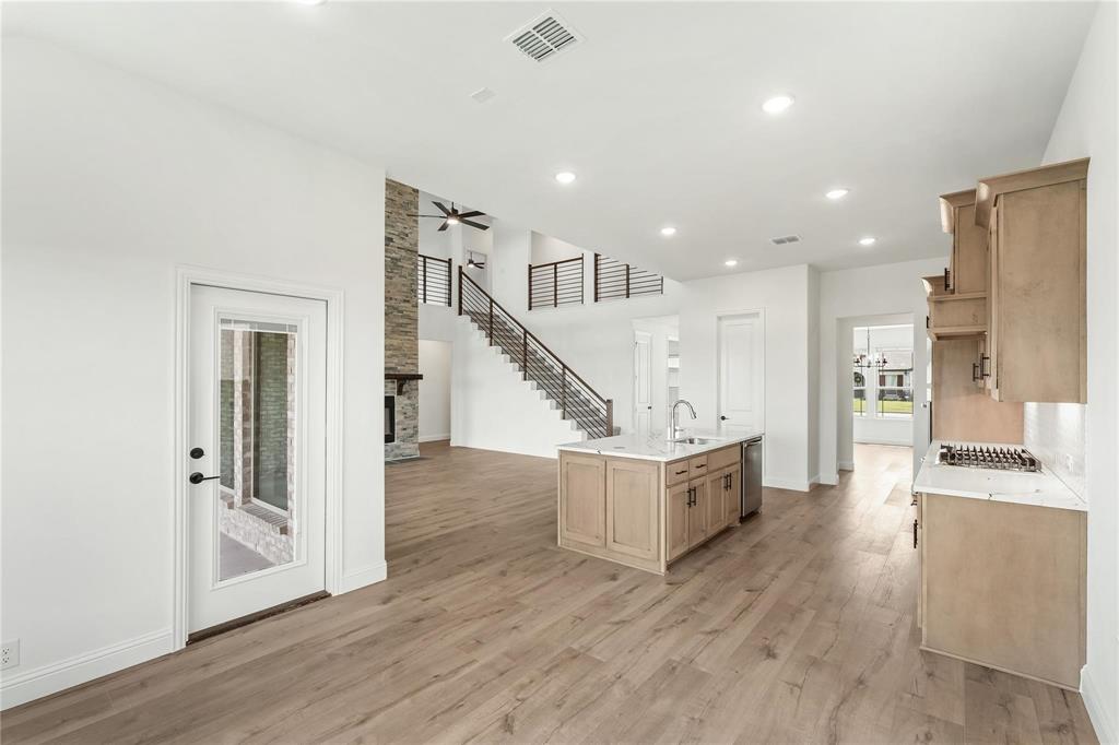 Justin, Texas, 76247, United States, 5 Bedrooms Bedrooms, ,4 BathroomsBathrooms,Residential,For Sale,1982092