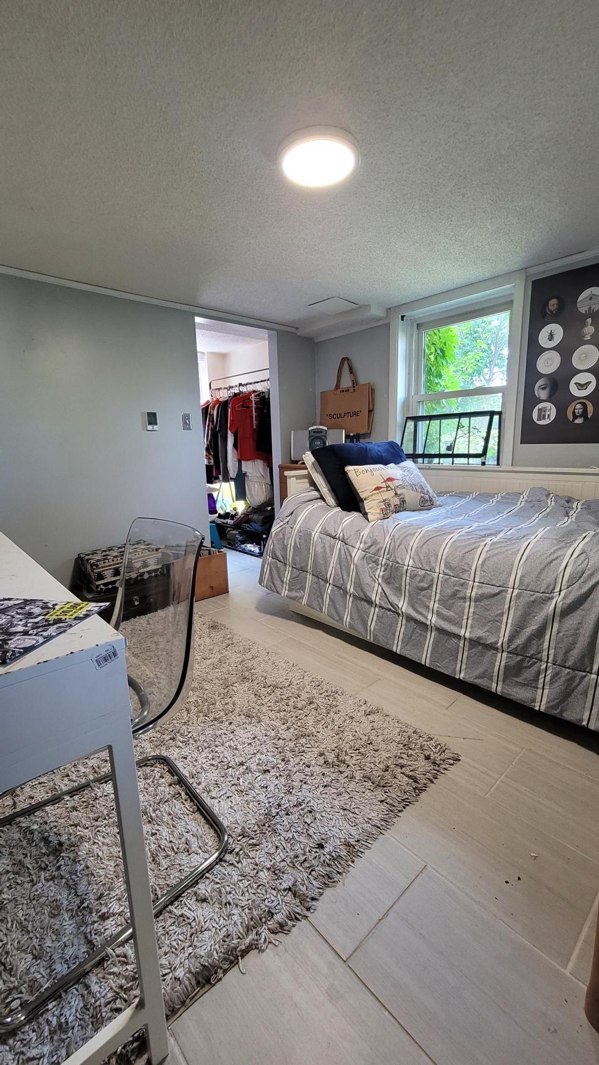 Minneapolis, Minnesota, 55405, United States, 4 Bedrooms Bedrooms, ,1 BathroomBathrooms,Residential,For Sale,1905898