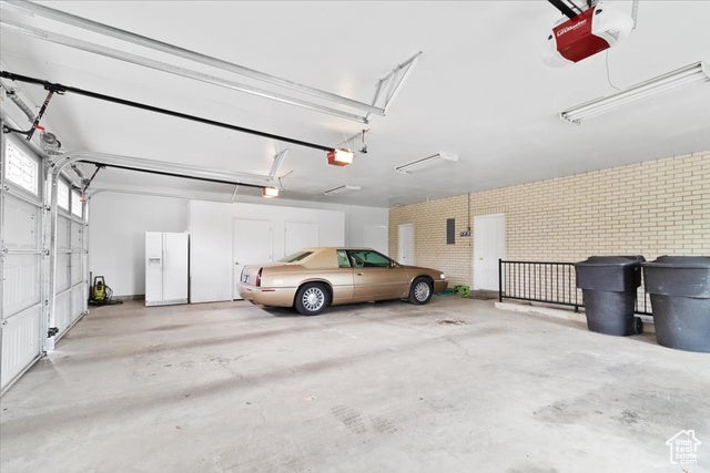 Manti, Utah, 84642, United States, 5 Bedrooms Bedrooms, ,3 BathroomsBathrooms,Residential,For Sale,1977640