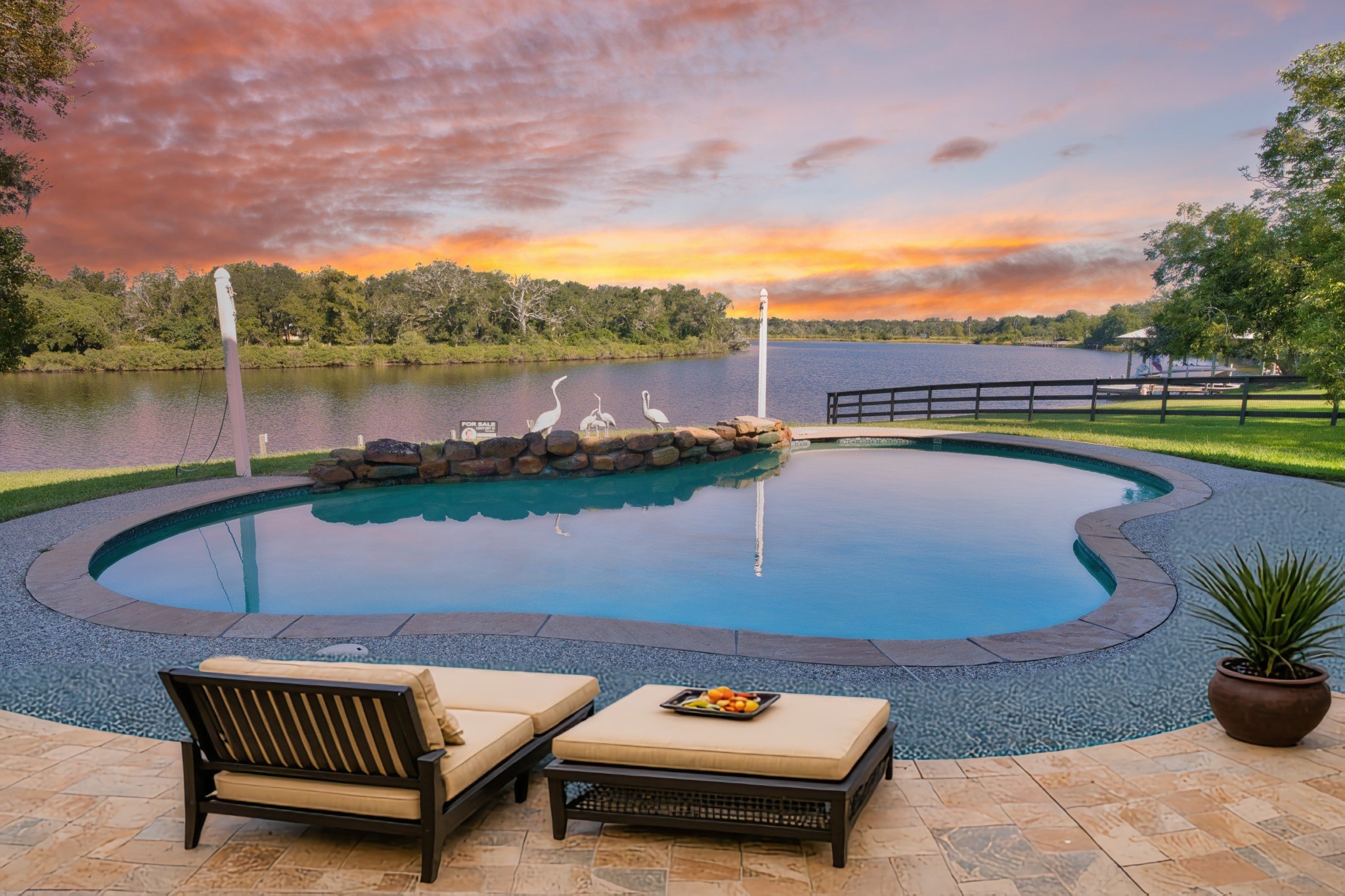 Brazoria, Texas, 77422, United States, 4 Bedrooms Bedrooms, ,4 BathroomsBathrooms,Residential,For Sale,1975158