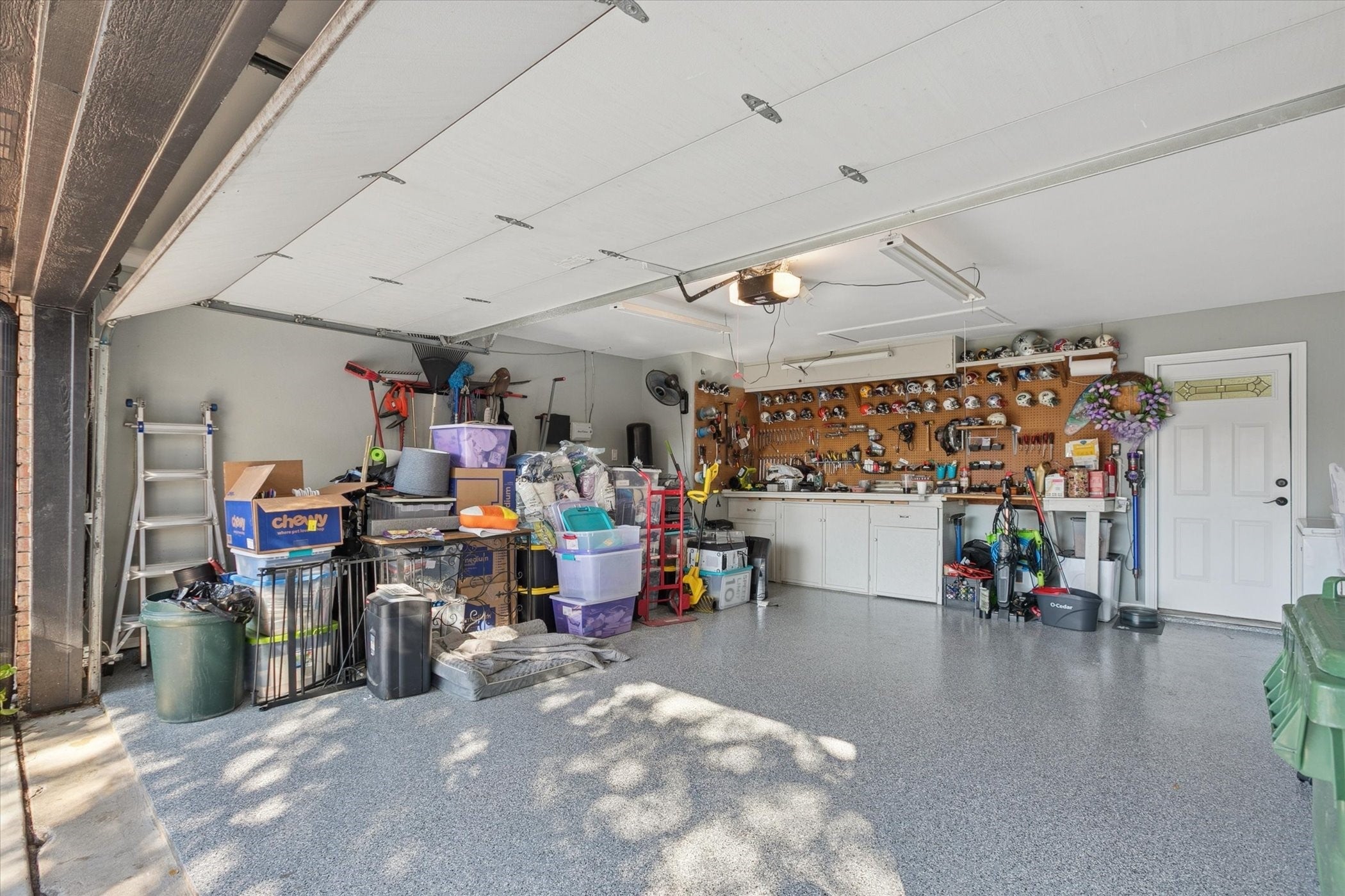 Hurst, Texas, 76054, United States, 3 Bedrooms Bedrooms, ,2 BathroomsBathrooms,Residential,For Sale,2005919