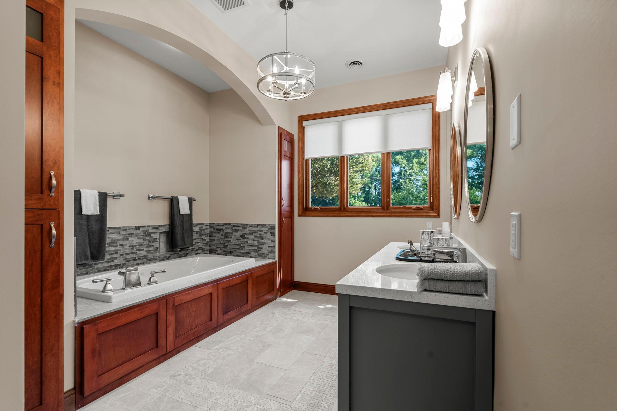 Excelsior, Minnesota, 55331, United States, 5 Bedrooms Bedrooms, ,5 BathroomsBathrooms,Residential,For Sale,1941701