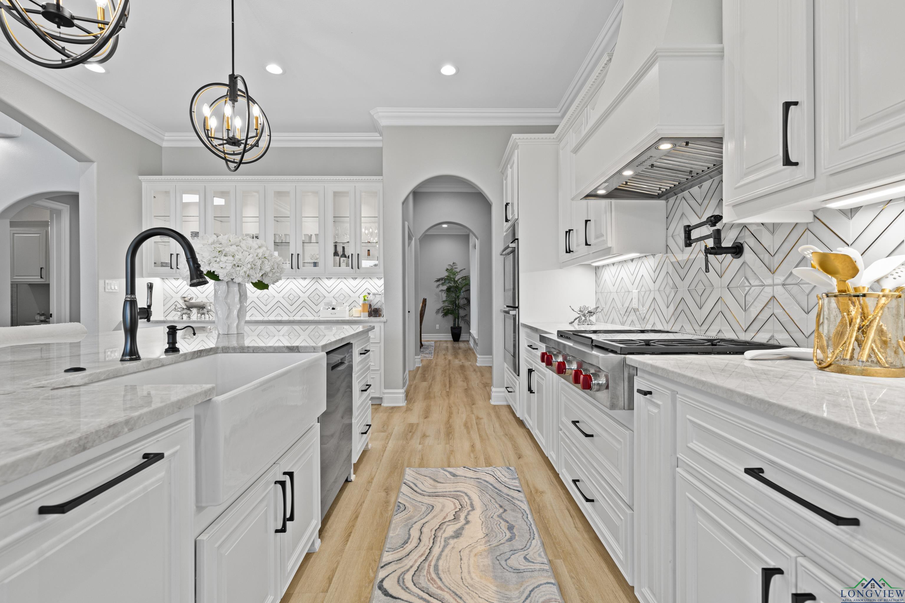 Tatum, Texas, 75691, United States, 6 Bedrooms Bedrooms, ,5 BathroomsBathrooms,Residential,For Sale,1967994