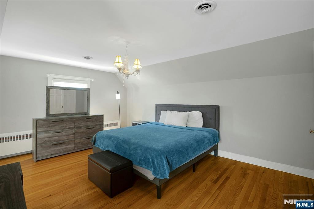 Ridgefield, New Jersey, 07657, United States, 4 Bedrooms Bedrooms, ,3 BathroomsBathrooms,Residential,For Sale,1925884