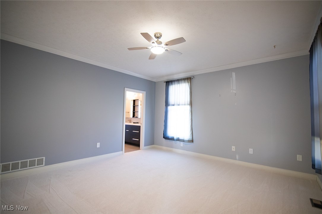 Vienna, West Virginia, 26105, United States, 4 Bedrooms Bedrooms, ,5 BathroomsBathrooms,Residential,For Sale,1987496