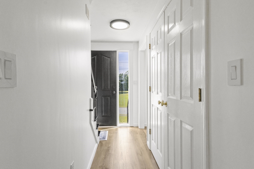 Bellingham, Massachusetts, 02019, United States, 3 Bedrooms Bedrooms, ,3 BathroomsBathrooms,Residential,For Sale,1938371